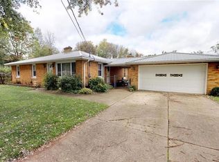 7384 Orchard Dr, Fairview, PA 16415