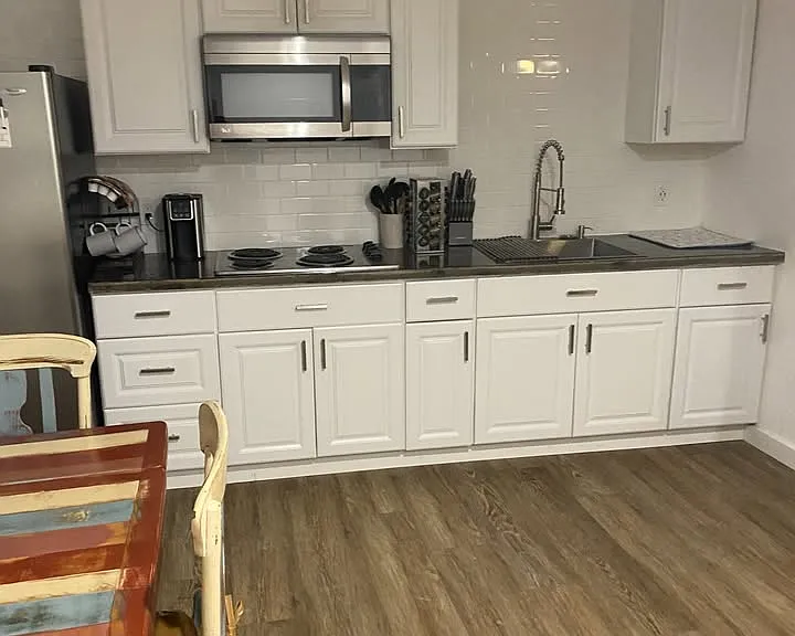 1118 E Chavaneaux Rd #2 — Photo 4