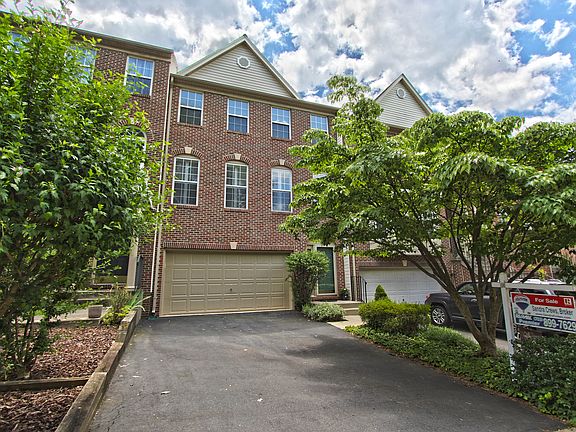 2nd image of 4105 Leclair Ct