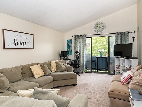 4th image of 2 Marc Dr APT 2B9