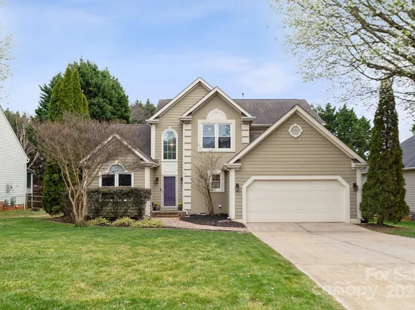 6614 Redbridge Trl, Charlotte, NC 28269