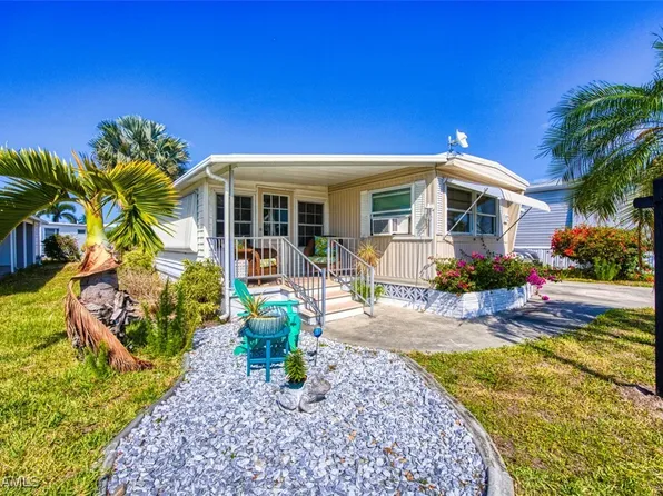 42 Ronald Dr NE, Fort Myers, FL 33908
