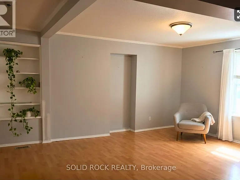 44 Elgin St W #1 — Photo 2