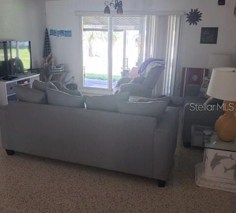 3rd image of 8031 Causeway Blvd S