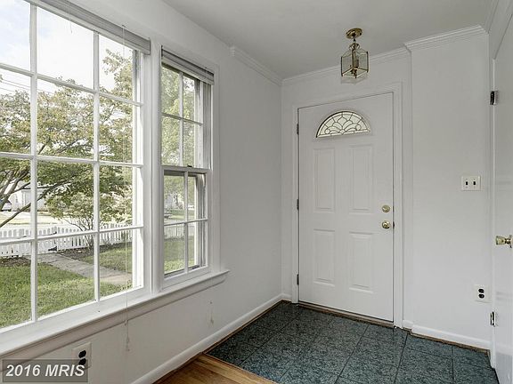 5th image of 4313 Knowles Ave