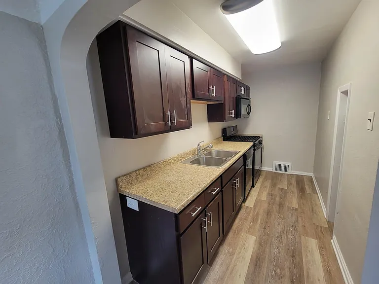 2335 Allison Rd — Photo 6