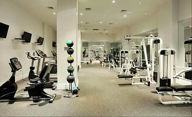 Rented by Compass | media 17