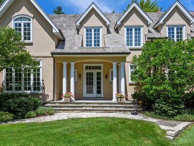 1025 Seneca Rd, Wilmette, IL, 60091
