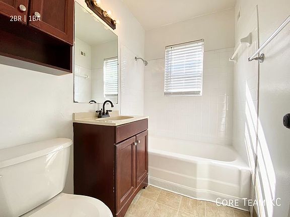 5th image of 4128 Roanoke Pkwy #1040-2