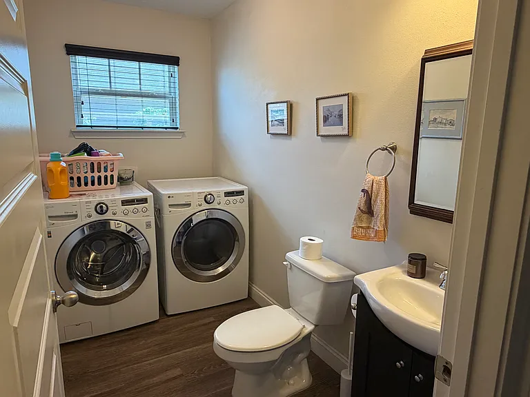 2046 Alhambra St — Photo 13
