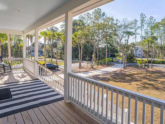 4th image of 7 Palmetto Point Drive