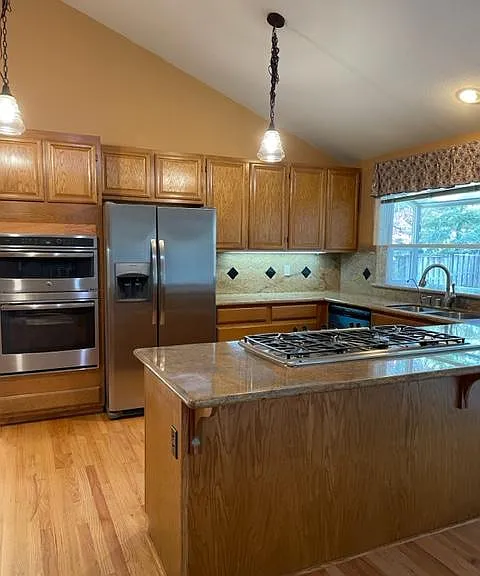 335 Live Oak Dr — Photo 14