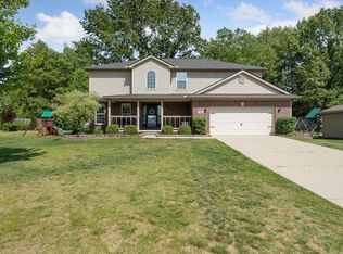 225 Crystal Ct, Howell, MI 48843