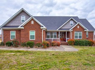 104 Karakal Dr, Glasgow, KY 42141