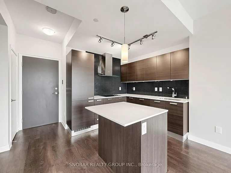 11 Bogert Ave #1106 — Photo 17