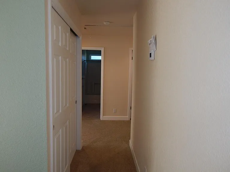 1209 Evans Ct — Photo 12