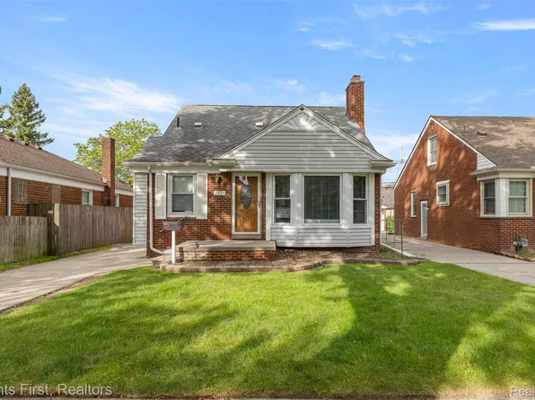 7730 Osage Ave, Allen Park, MI 48101