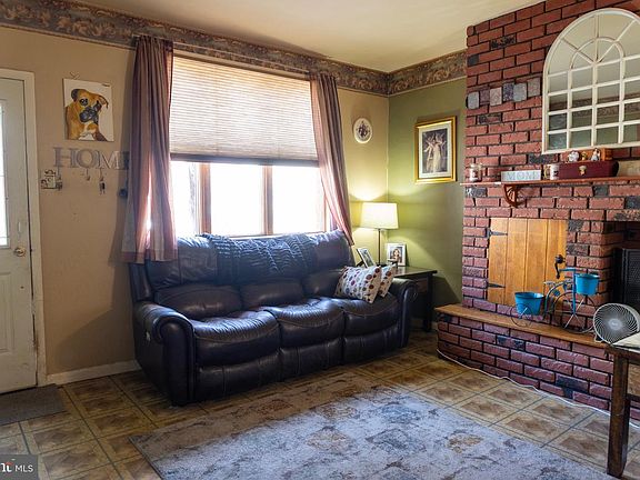 4th image of 2986 Chatham St