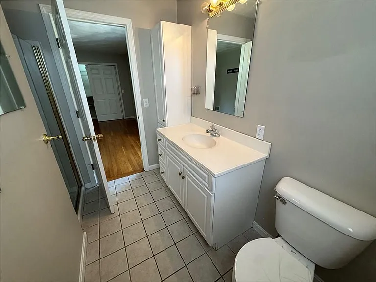 15 S Locust Ave #1 — Photo 9