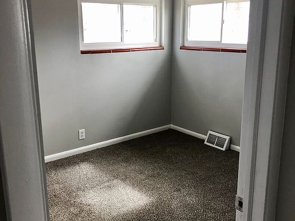 4th image of 114 W Cumberland St
