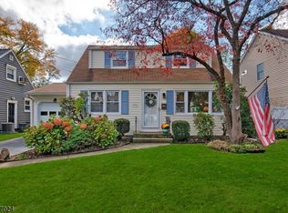 370 Park View Dr, Scotch Plains, NJ