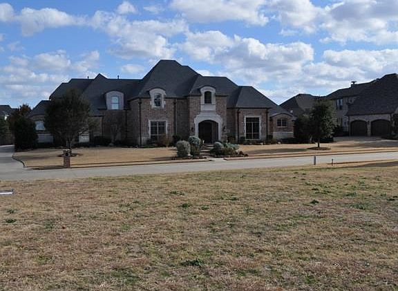 5th image of 1221 Crooked Stick Dr