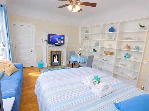 4th image of 126 Fillmore St #K