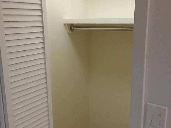 3rd image of 226 W 25th St APT 3RW
