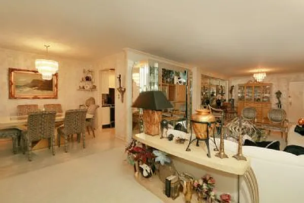 Sold by Trebach Realty | media 22