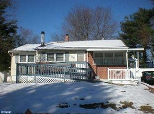 506 Green Valley Rd, Turnersville, NJ 08012