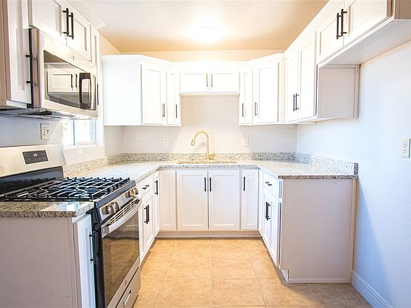 4th image of 1150 W Kofa Ct