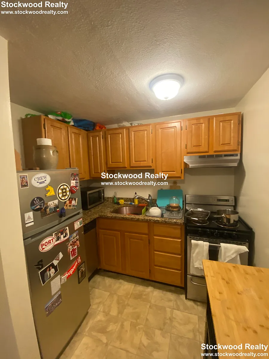 Building Photo - 385 Dorchester St #A12R