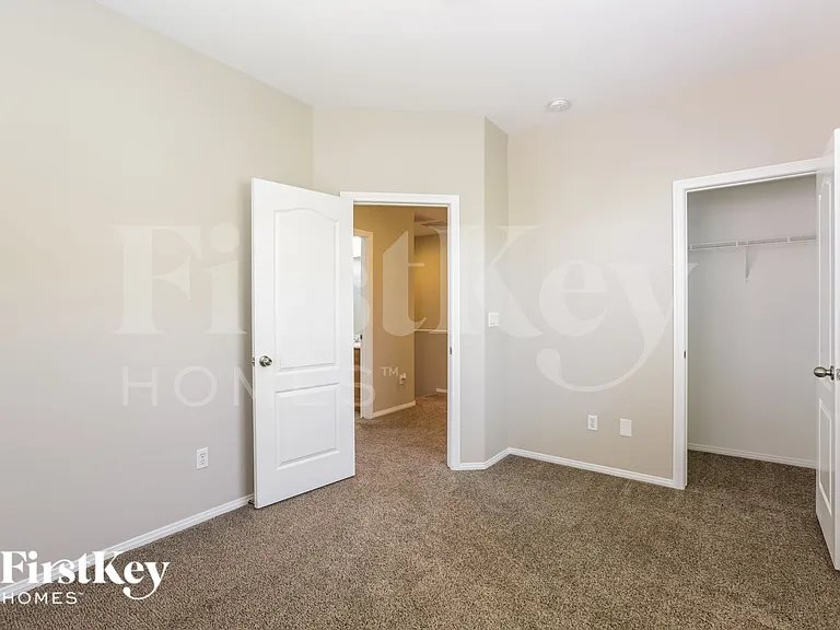 677 Calamus Palm Pl — Photo 11