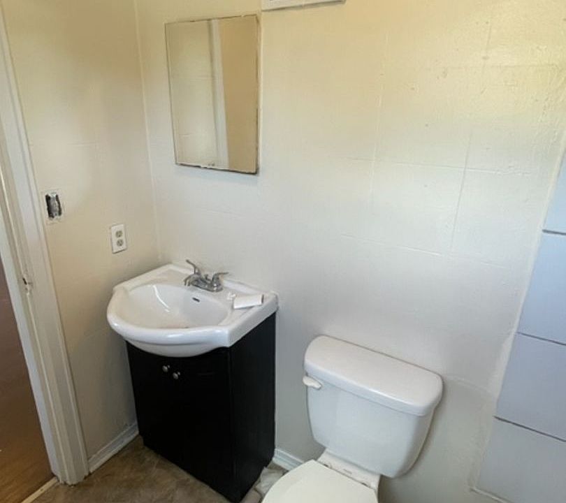 1st image of 2745 Lapey St #7
