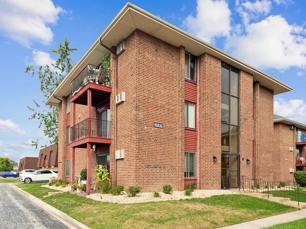 15832 Terrace Dr Unit 3N, Oak Forest, IL 60452