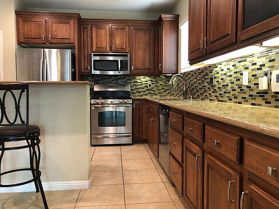 5th image of 6655 Cloverstone Ct