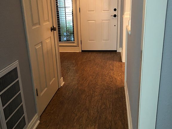5th image of 1301 Westwood St