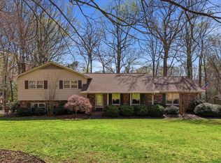 276 Lake Forest Dr, Spartanburg, SC 29307