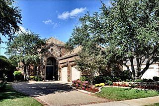 1st image of 16 Fairway Dr