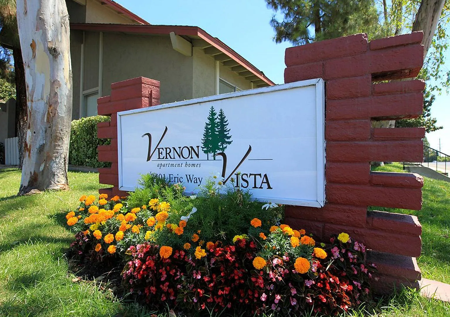Vernon Vista Townhomes — Photo 4