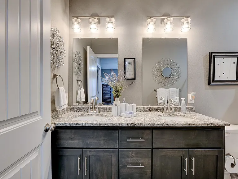 620 Applewood Ln — Photo 24