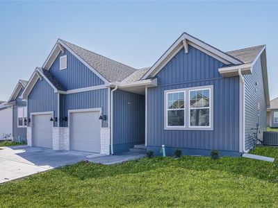 95 NE Parkwood Dr, Lees Summit, MO, 64086