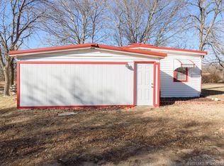 7728 Hickory Hill Rd, Pawhuska, OK 74056