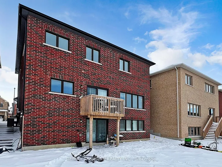 22 Pietrowski Dr #UPPER — Photo 45