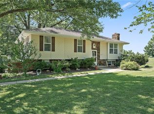 14308 Raymond Rd, Kearney, MO 64060