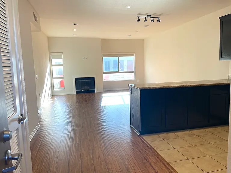 5827 Carlton Way #203 — Photo 2