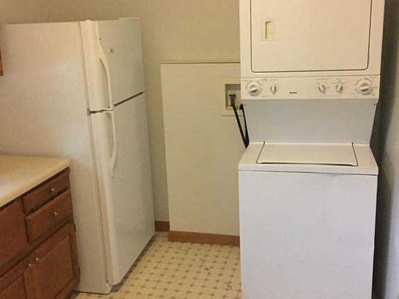 Washer, dryer provided.