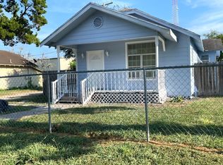 215 W Alice Ave, Kingsville, TX 78363