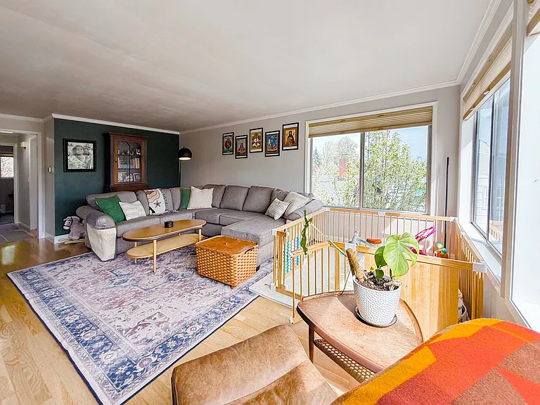 3840 NW Lincoln Ave — Photo 4