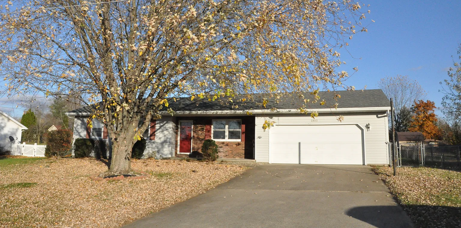 2803 Huffman St photo 1